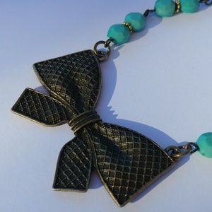 Bow necklace and earring set